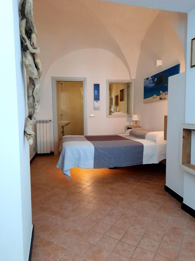 Finestre Sul Mare Villa San Lorenzo al Mare Room photo