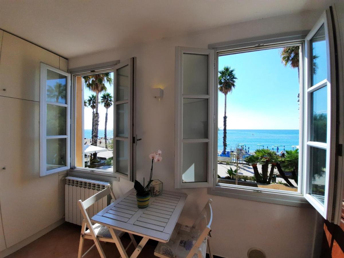 Finestre Sul Mare Villa San Lorenzo al Mare Room photo